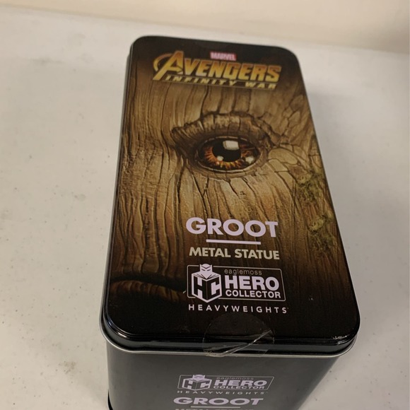 MARVEL HEAVYWEIGHTS 1:18 SCALE GROOT METAL STATUE - Picture 7 of 10